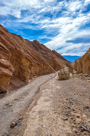 Death Valley Golden Canyon