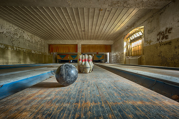 Bowling Alley